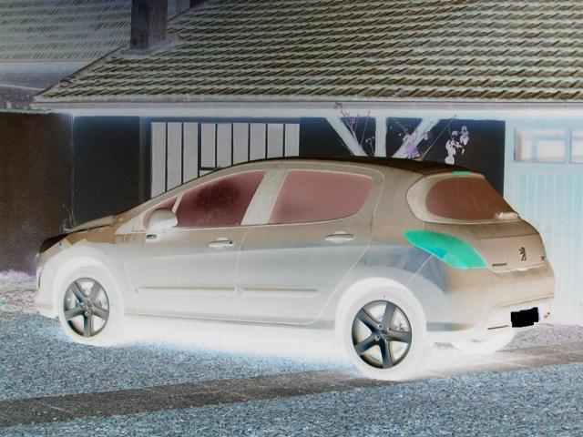 http://www.forum-peugeot.com/Forum/mesimages/21468/peugeot 308 001.jpg